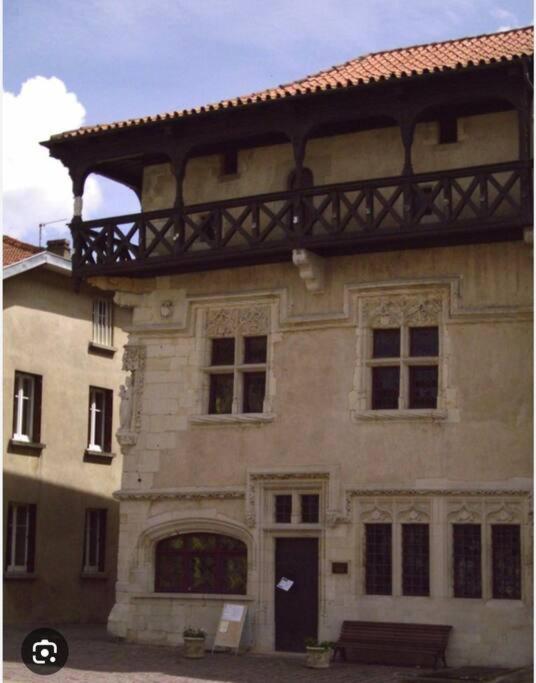 Appartement 90 M2 Vic-sur-Seille Exterior photo